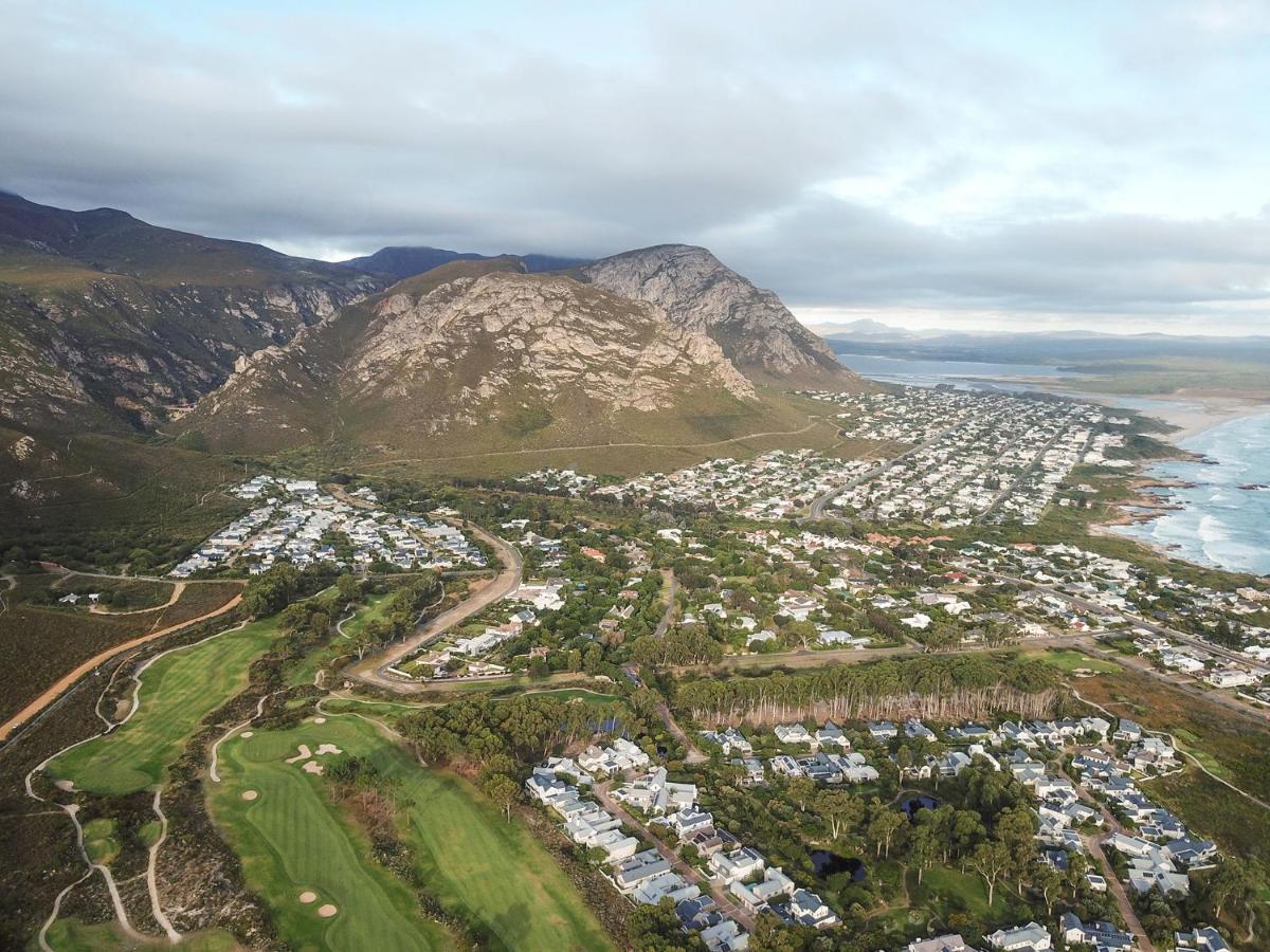 Tnt On Main Hermanus Exterior foto
